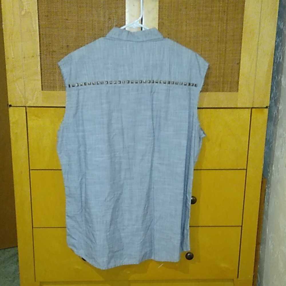 Cut off Button Up - Picture 2 of 3